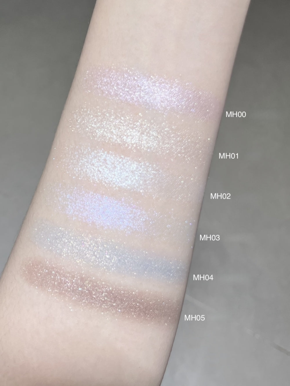 LEEMEMBER Momo n Dreamcore Highlighter 6g